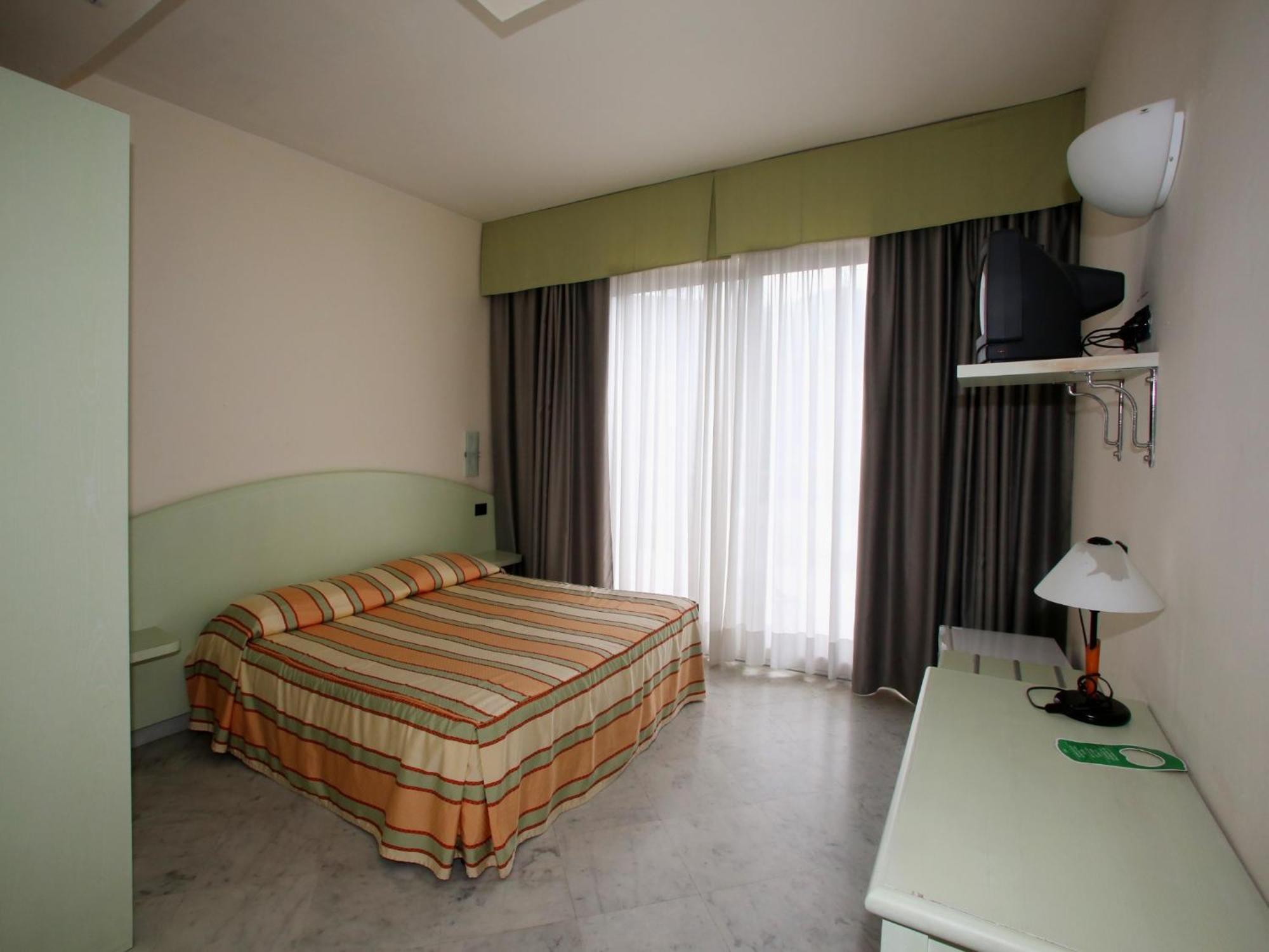Hotel Elena Recco Phòng bức ảnh